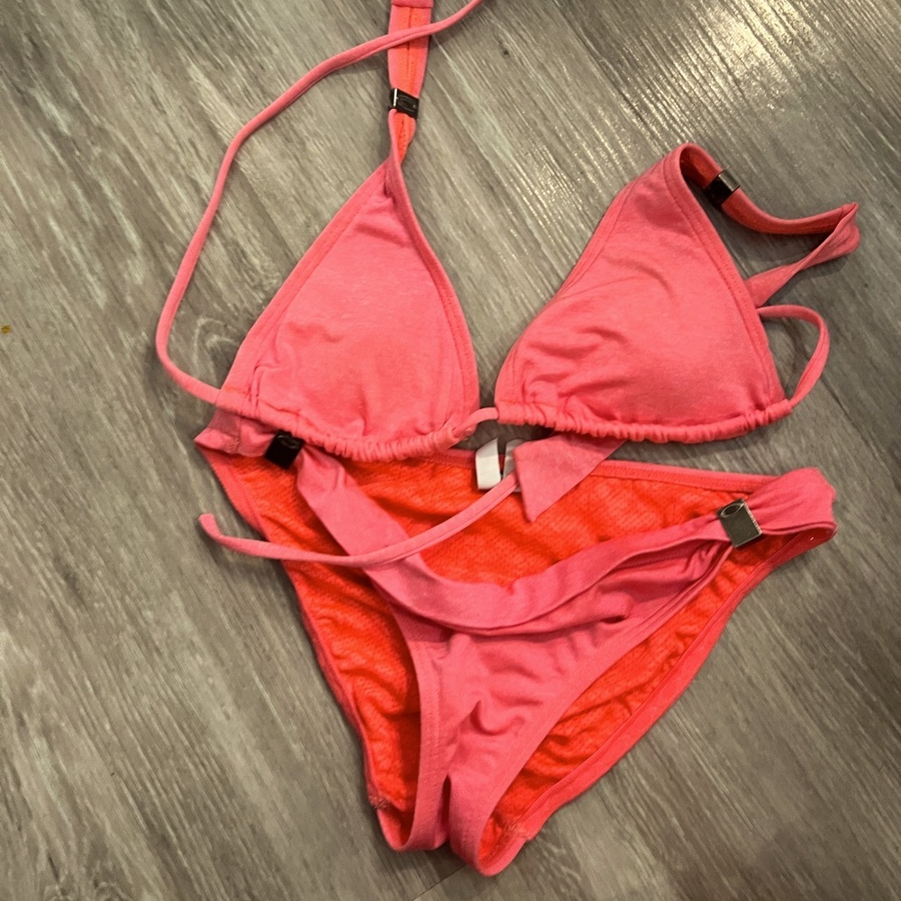 Oakley Bikini! So so cute!